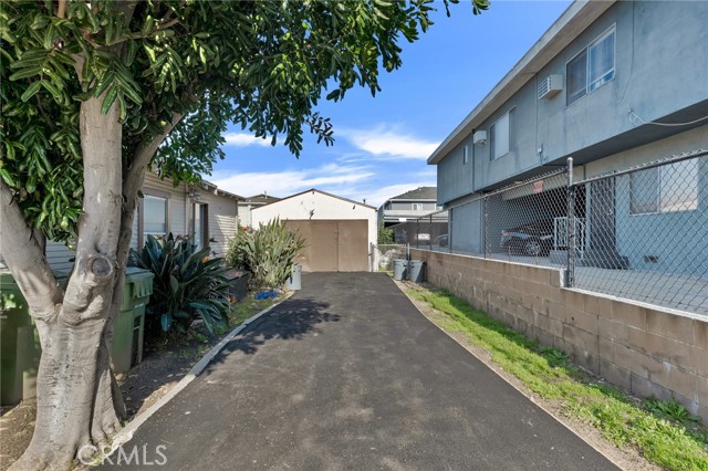 Detail Gallery Image 21 of 32 For 213 E Hazel St, Inglewood,  CA 90302 - 4 Beds | 3 Baths