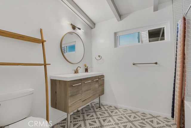 Detail Gallery Image 16 of 21 For 4283 Morro, Woodland Hills,  CA 91364 - 3 Beds | 2 Baths