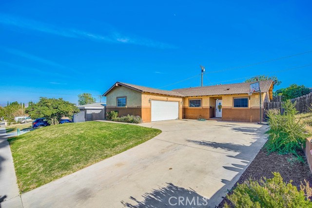 2105 Rainbow Ridge St, Corona, CA 92882