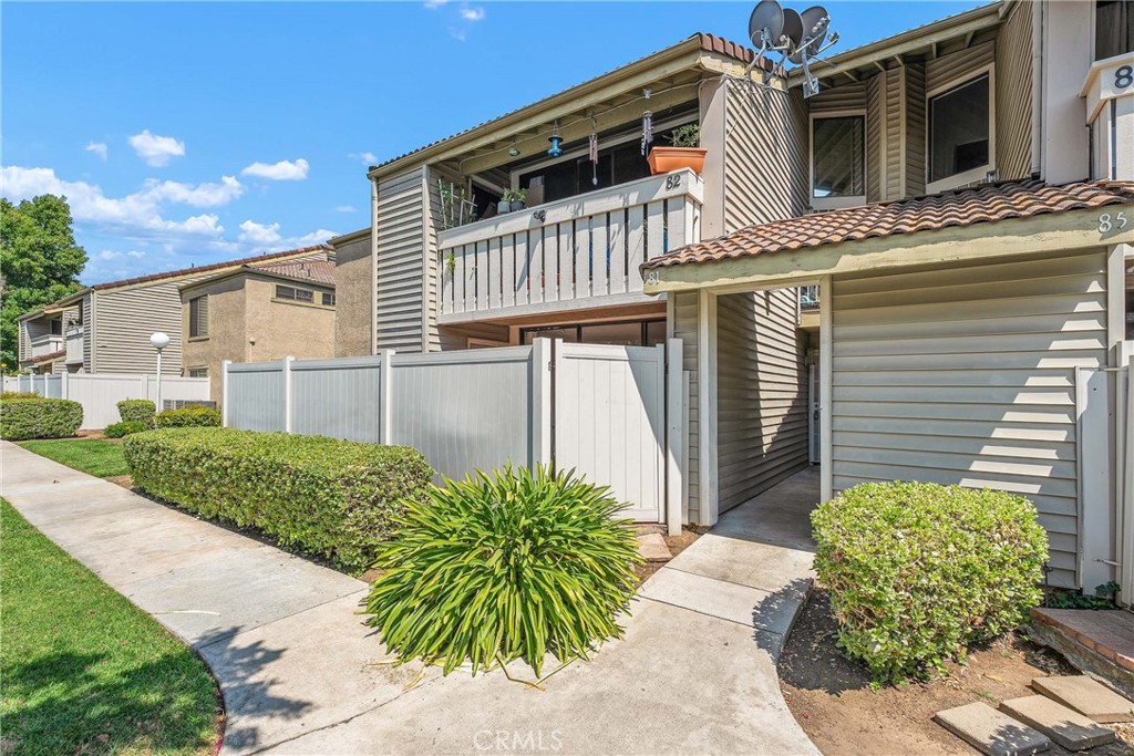 81 Carriage Way #221