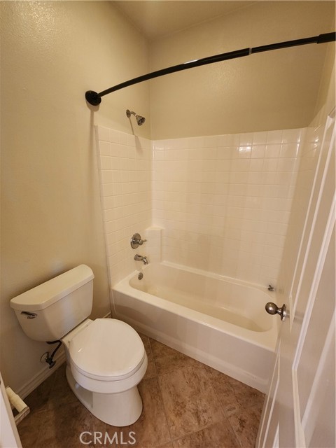 Image 20 of 24 For 9538 Kings Court