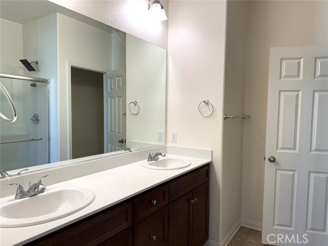 Detail Gallery Image 27 of 42 For 735 Banyan Way, Pomona,  CA 91767 - 3 Beds | 3/1 Baths