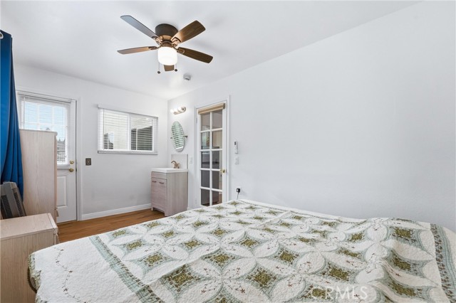 Image 17 of 23 For 22712 Foxborough