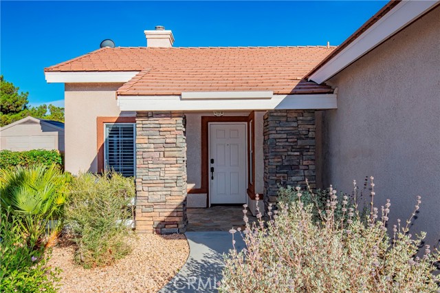 40266 Racquet, Palmdale CA: https://media.crmls.org/medias/d8a1d533-130f-4053-a77f-77c5f579e687.jpg