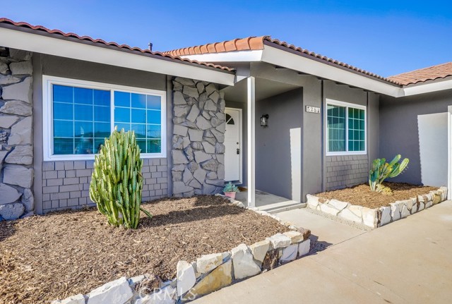 Detail Gallery Image 2 of 43 For 5281 Acacia Ave, Garden Grove,  CA 92845 - 4 Beds | 2 Baths