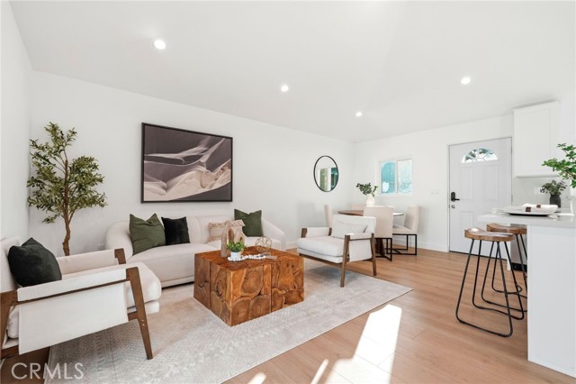 Detail Gallery Image 51 of 74 For 2140 N Rose St, Burbank,  CA 91505 - 5 Beds | 3/1 Baths