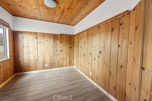 Detail Gallery Image 14 of 20 For 345 W Fairway Bld, Big Bear City,  CA 92314 - 2 Beds | 1 Baths