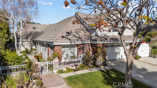 Image 1 of 43 For 26334 Emerald Dove