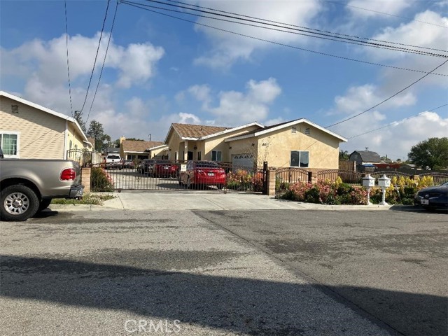 17548 Court Street, Fontana CA: https://media.crmls.org/medias/d8a4eebb-3a77-4036-ac1d-49bcea372e70.jpg