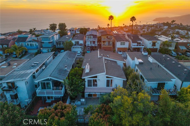 956 Tia Juana, Laguna Beach CA: https://media.crmls.org/medias/d8a52bfd-d25e-41ae-a791-6d2b9eb84c9f.jpg
