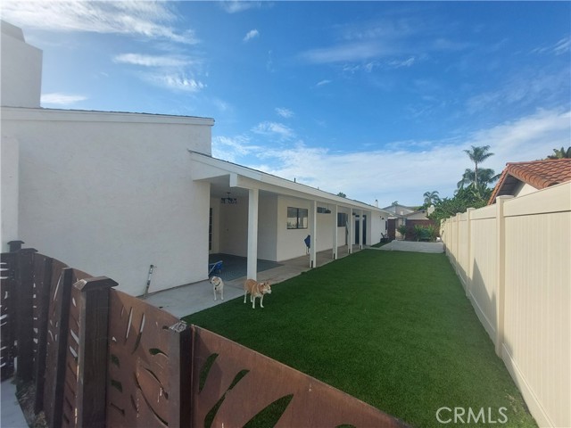 Detail Gallery Image 5 of 55 For 2297 Levante St., Carlsbad,  CA 92009 - 6 Beds | 4 Baths