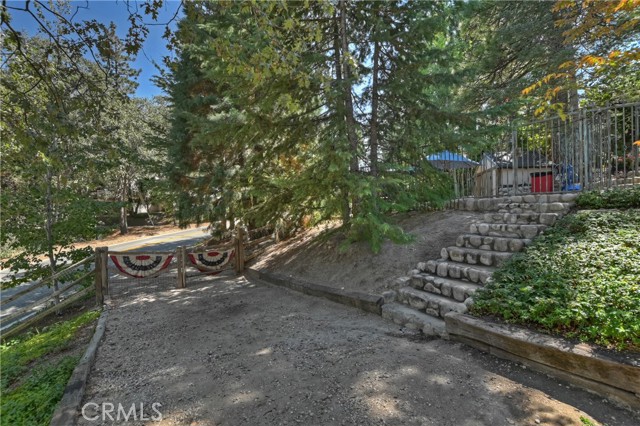 Detail Gallery Image 38 of 58 For 303 N Fairway Dr, Lake Arrowhead,  CA 92352 - 4 Beds | 2/1 Baths