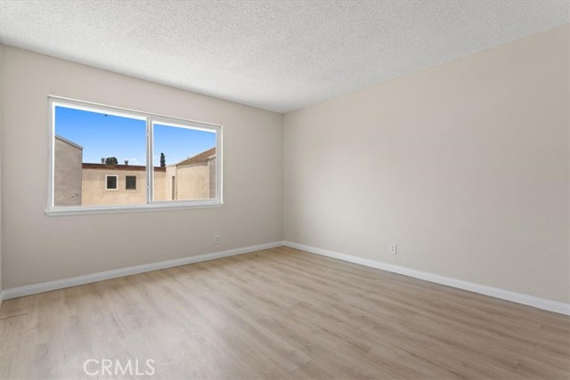 Detail Gallery Image 5 of 21 For 16710 Orange Ave #H44,  Paramount,  CA 90723 - 2 Beds | 1/1 Baths