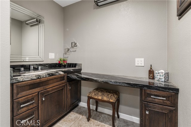 Detail Gallery Image 14 of 51 For 346 Vista De Oro, Hollister,  CA 95023 - 4 Beds | 3/1 Baths