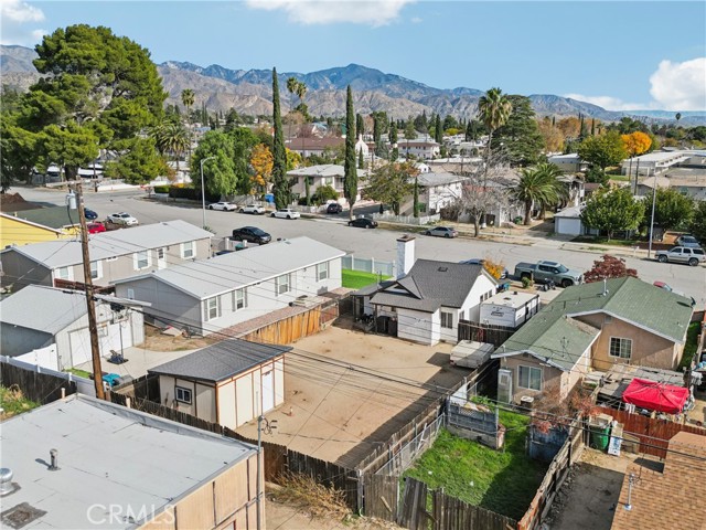 313 N 3rd St, Banning CA: https://media.crmls.org/medias/d8a7e008-724b-4fe8-9c10-53be304131a3.jpg