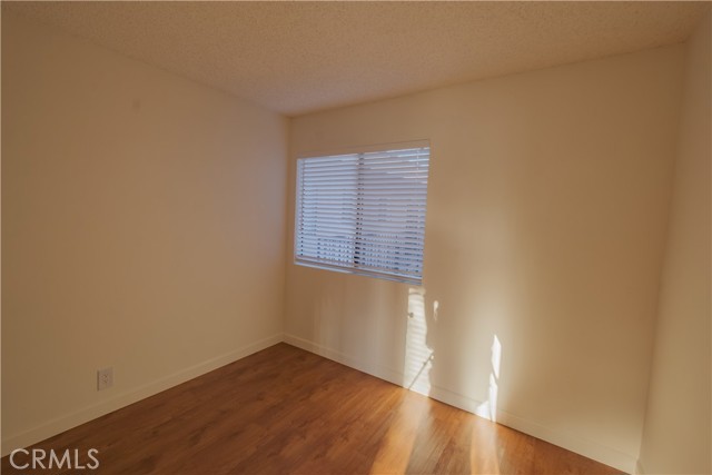 Detail Gallery Image 11 of 34 For 1140 Pacific Ave #20,  Long Beach,  CA 90813 - 2 Beds | 2 Baths