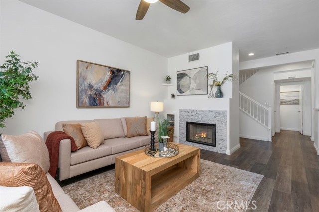 11 Chadron Circle, Ladera Ranch CA: https://media.crmls.org/medias/d8a8f3e9-409d-464c-b66d-cc07fb789fcd.jpg