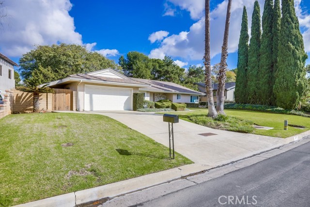 Detail Gallery Image 4 of 62 For 5772 Mountain View, Yorba Linda,  CA 92886 - 3 Beds | 2/1 Baths