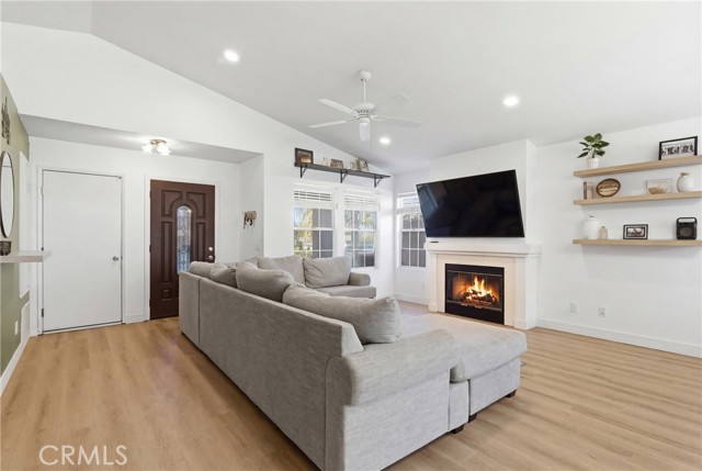 Detail Gallery Image 2 of 28 For 44462 Cayenne Trl, Temecula,  CA 92592 - 3 Beds | 2 Baths