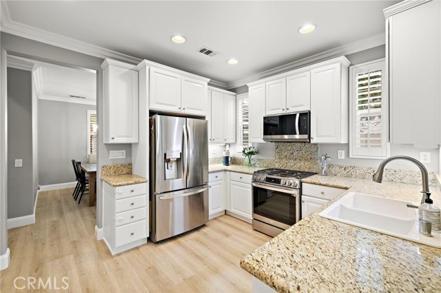 19 Rinehart Road, Ladera Ranch CA: https://media.crmls.org/medias/d8aa3a75-7480-484f-b75f-174191dd86cd.jpg