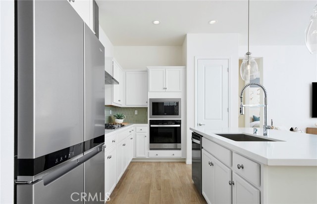 23686 Highvale Drive, Corona CA: https://media.crmls.org/medias/d8aa4d47-a489-432c-8446-391e943b3004.jpg