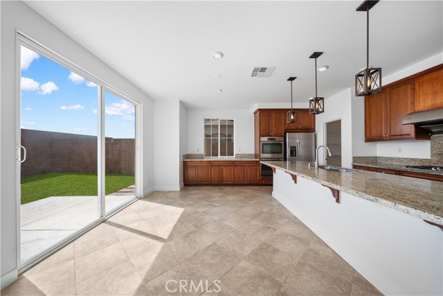 13296 Joliet Drive, Rancho Cucamonga CA: https://media.crmls.org/medias/d8aa6c17-65ef-4f16-878b-ae2116de76f0.jpg
