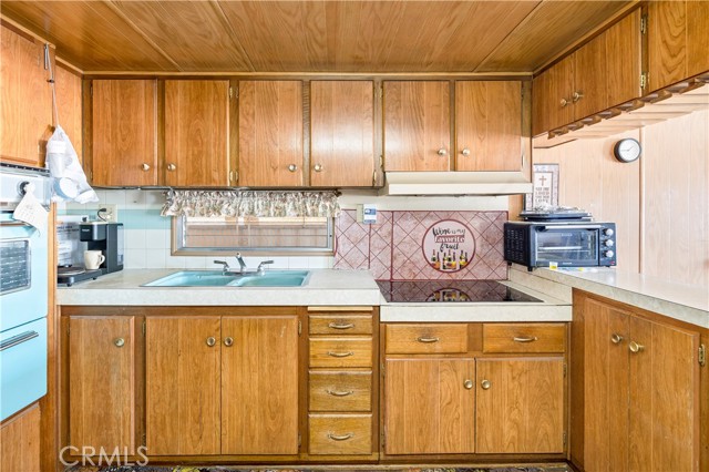 44725 E. Florida Avenue, Hemet CA: https://media.crmls.org/medias/d8ab5c1d-a540-4ff4-b637-3239406936e4.jpg