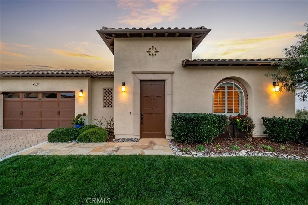 1590 Eucalyptus Road