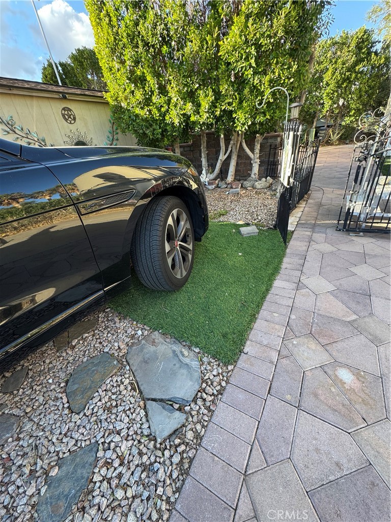 MLS #OC25053389 image #7