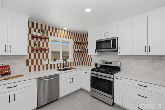 Detail Gallery Image 17 of 44 For 822 W 5th St, Ontario,  CA 91762 - 3 Beds | 2 Baths