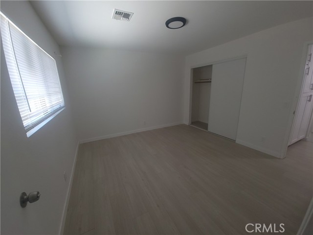 Detail Gallery Image 15 of 16 For 38478 Larkin Ave #B,  Palmdale,  CA 93550 - 2 Beds | 1/1 Baths