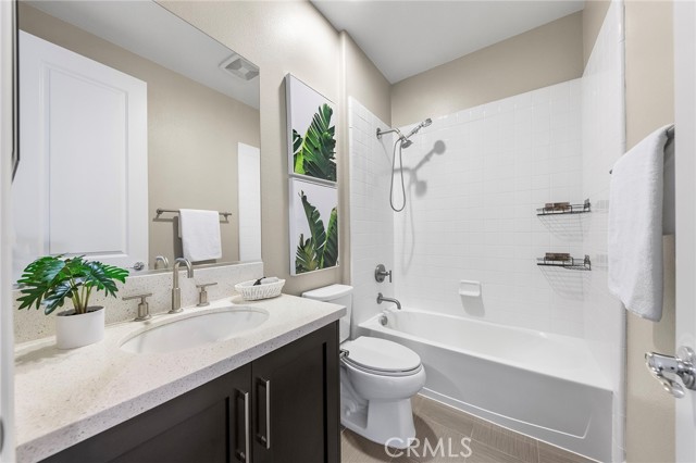 Detail Gallery Image 34 of 46 For 11 Goldenrod, Lake Forest,  CA 92630 - 4 Beds | 4/1 Baths