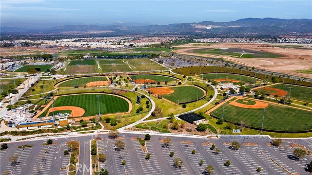 125 Allusion, Irvine CA: https://media.crmls.org/medias/d8ae52c4-7c60-45f0-af3b-4d9da951c004.jpg