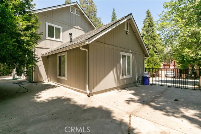 Detail Gallery Image 28 of 33 For 28591 Wabash Dr, Lake Arrowhead,  CA 92352 - 3 Beds | 2/1 Baths