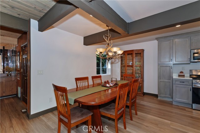 610 Cienega Rd., Big Bear Lake CA: https://media.crmls.org/medias/d8af8f04-c481-4e19-9570-18a1a0ce80d9.jpg
