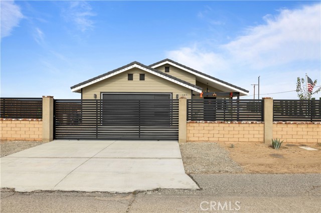 Detail Gallery Image 2 of 43 For 13857 E G Ave, Lancaster,  CA 93535 - 2 Beds | 2 Baths