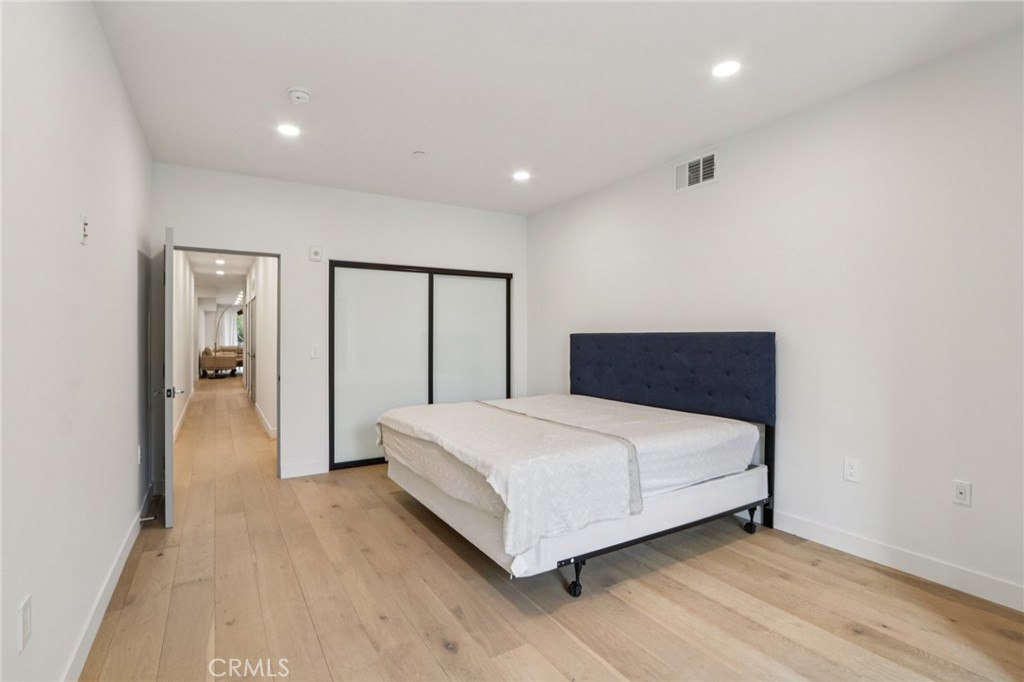 MLS #OC25259730 image #18