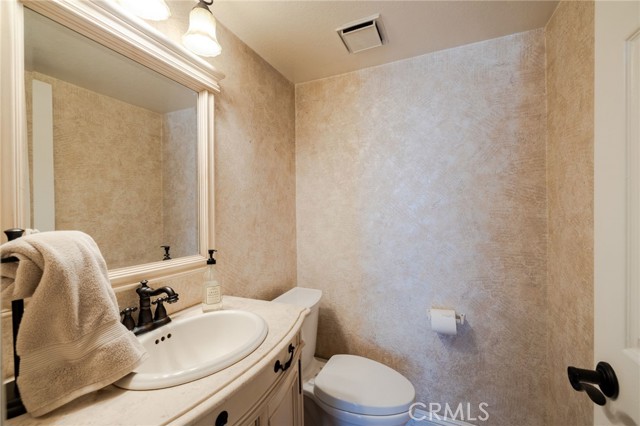 Image 22 of 52 For 42014 Roanoake St.