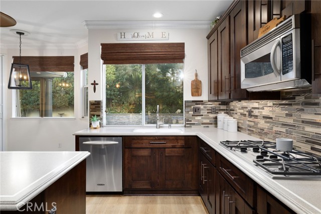 Detail Gallery Image 22 of 72 For 2384 Canyon Crest, La Verne,  CA 91750 - 5 Beds | 3 Baths