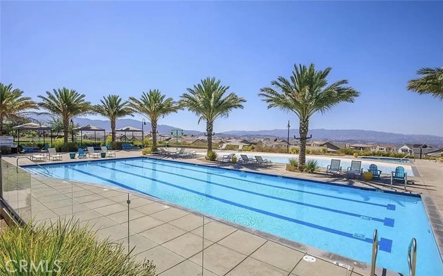 Detail Gallery Image 14 of 14 For 17715 Hillside, Saugus,  CA 91350 - 4 Beds | 4 Baths