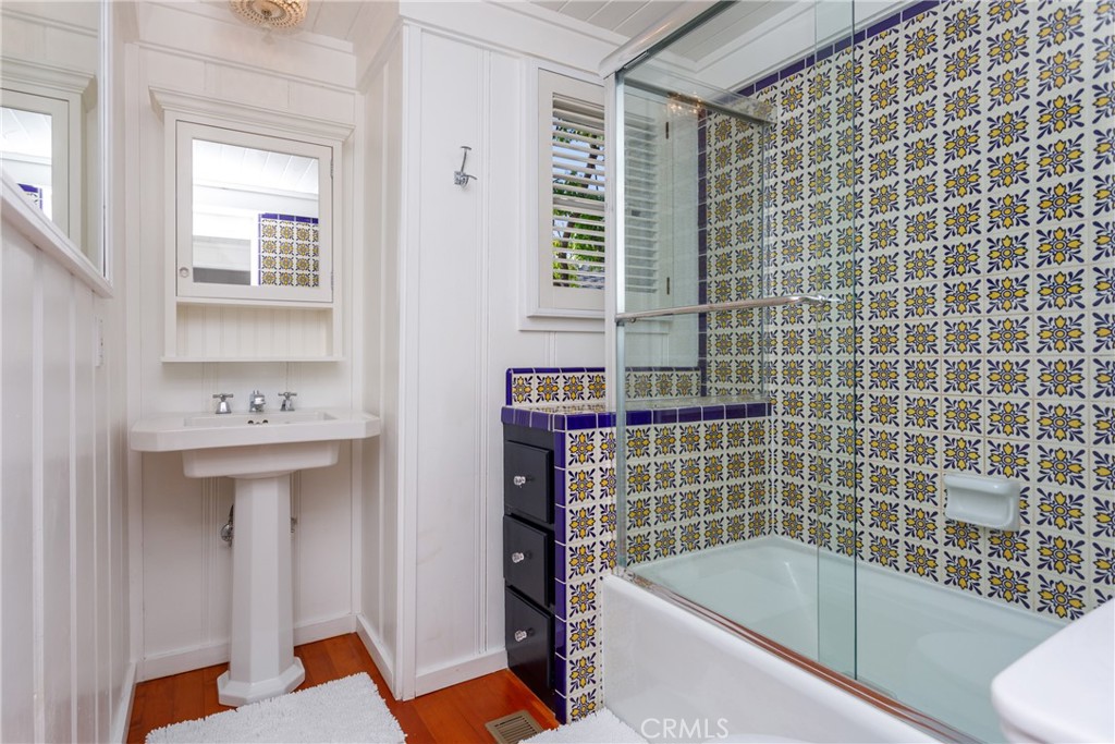1215 Brangwyn Way