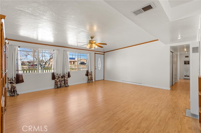 Detail Gallery Image 2 of 31 For 21103 Wigwam St, Apple Valley,  CA 92307 - 3 Beds | 1/1 Baths