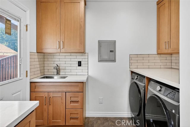 Detail Gallery Image 12 of 29 For 1641 N Catalina, Burbank,  CA 91505 - 3 Beds | 2 Baths