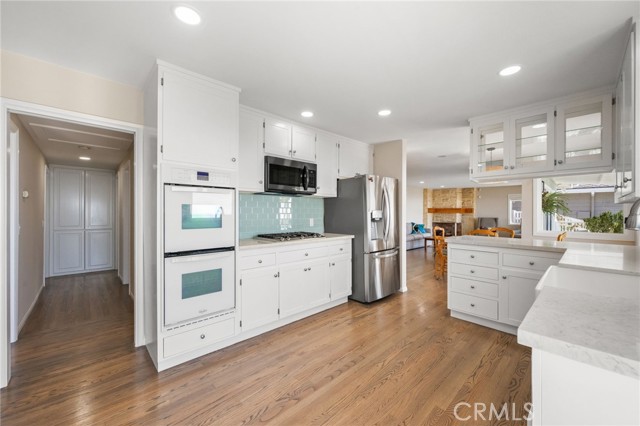 Detail Gallery Image 20 of 57 For 325 Heather Pl, Laguna Beach,  CA 92651 - 3 Beds | 2 Baths