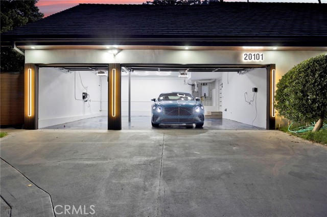 20101 Greenbriar Drive, Tarzana CA: https://media.crmls.org/medias/d8b55c78-3f2c-4776-859c-478291c6fd10.jpg