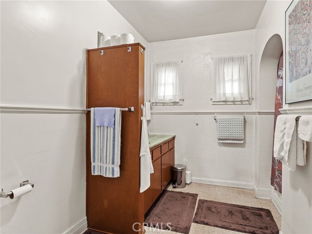 Detail Gallery Image 24 of 36 For 1071 E Tujunga Ave, Burbank,  CA 91501 - 2 Beds | 1 Baths