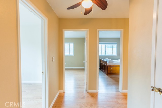 Detail Gallery Image 23 of 66 For 23132 Posada, Valencia,  CA 91354 - 5 Beds | 3 Baths