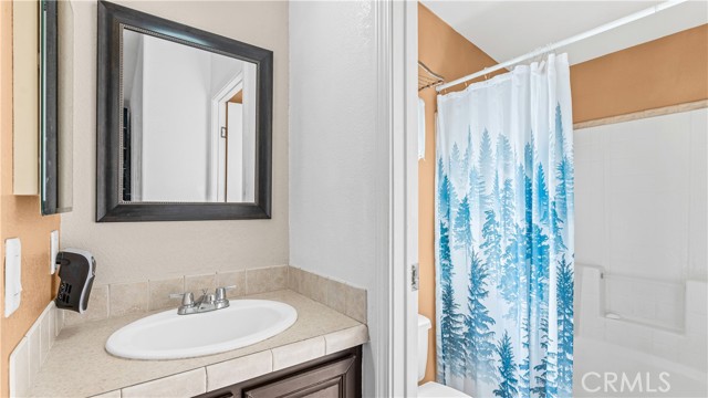 Detail Gallery Image 12 of 14 For 220 Camino Corto #39,  Vista,  CA 92083 - 2 Beds | 2 Baths