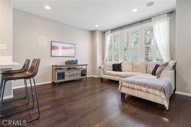24120 Victoria Ln, Valencia CA: https://media.crmls.org/medias/d8b6d24a-8f05-4f89-b37d-5fa58c648bda.jpg