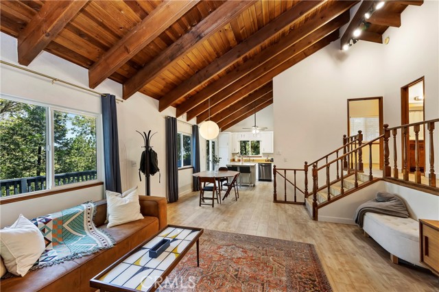 Detail Gallery Image 8 of 36 For 23746 Crest Forest, Crestline,  CA 92325 - 3 Beds | 2 Baths